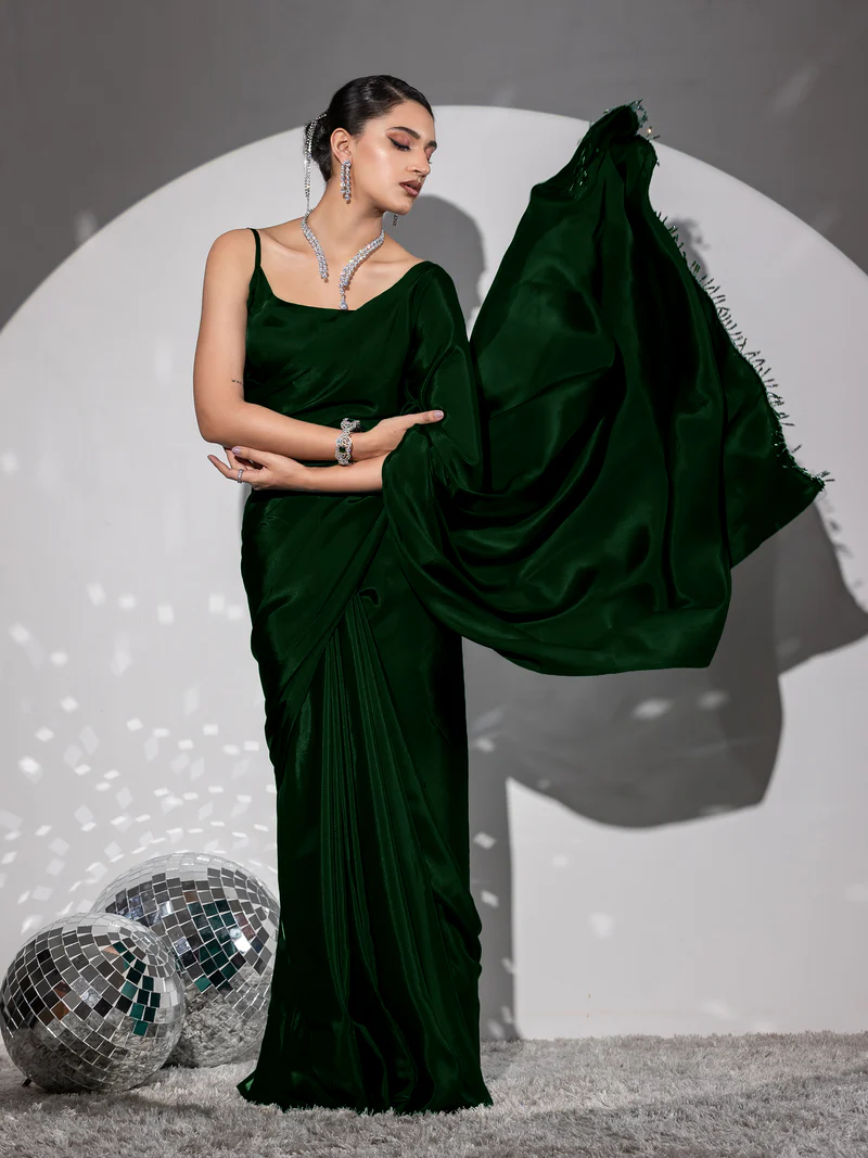 Emerald Elegance – A Perfect Blend of Luxury, Grace & Timeless Beauty