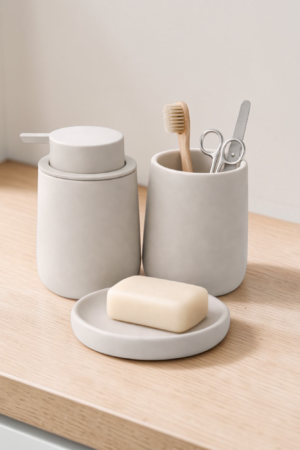 Elegant 3-Piece Ceramic Bathroom Set