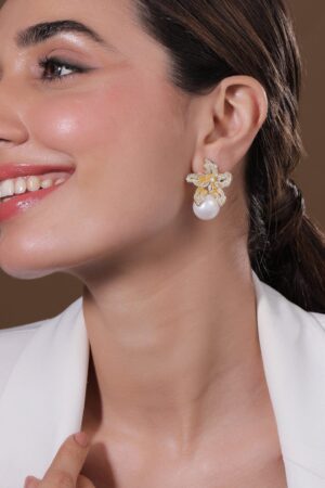 Garden Flora American Diamond Zirconia Peral Studs