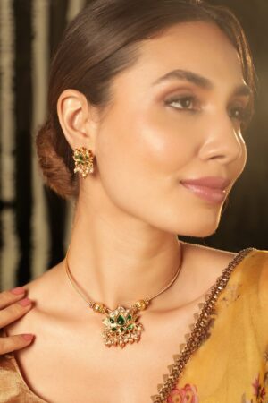 Gleaming Green Kundan Pendant Set