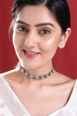 Black Pearll Floral Oxidised Handcrafted Silver Plated Choker