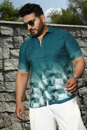Abstract-Ombre Oversized Shirt