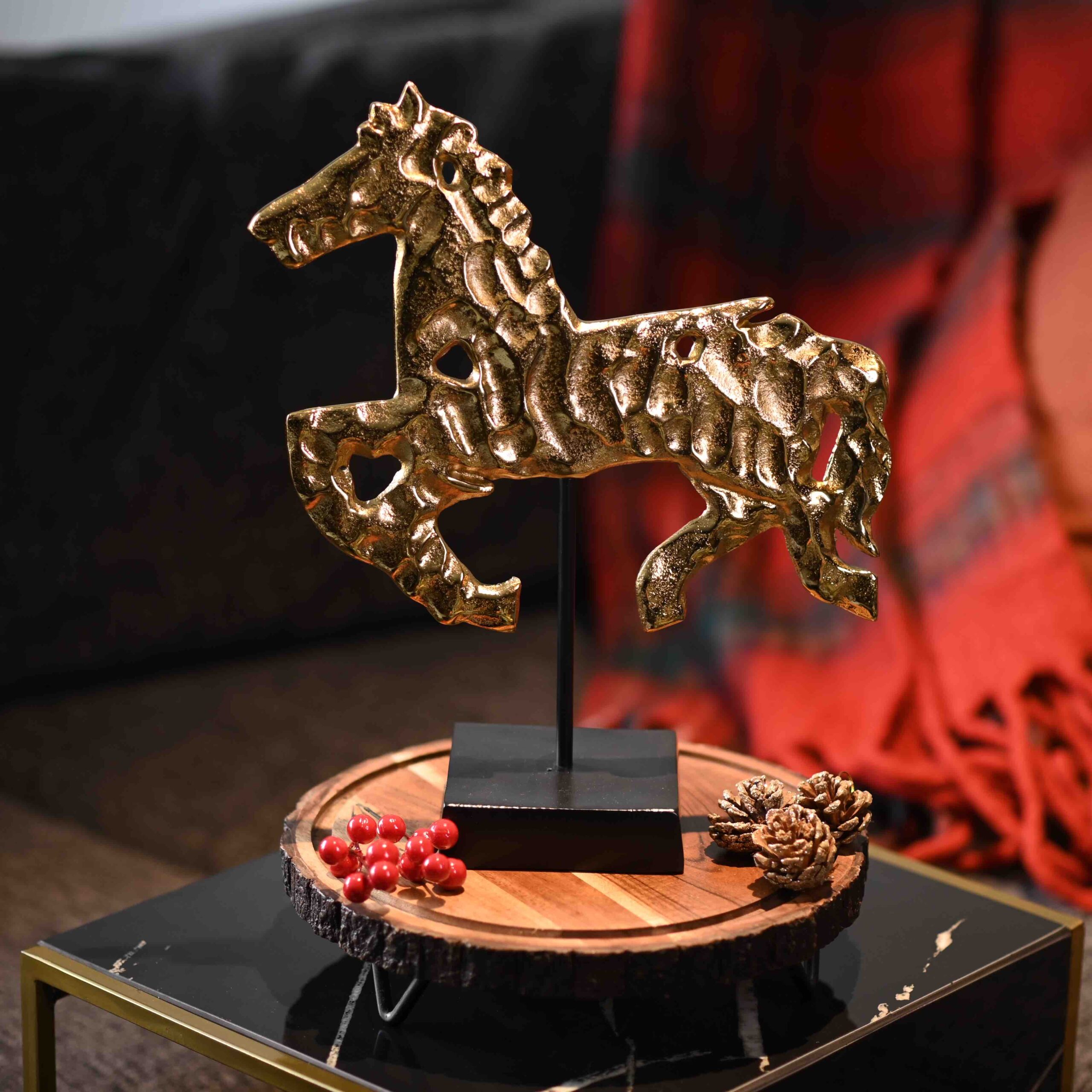Atlas Horse Accent