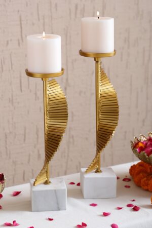 Scarlett Gold Candleholders Set of 2