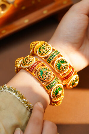 Heritage Couple Motif Gold Kada Set