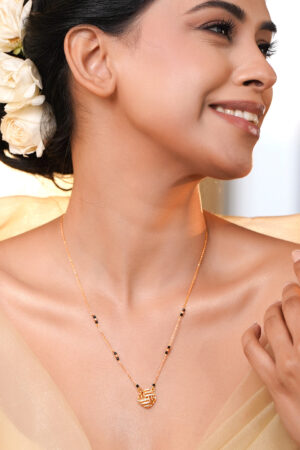 Everyday Gold Black Mangalsutra Necklace