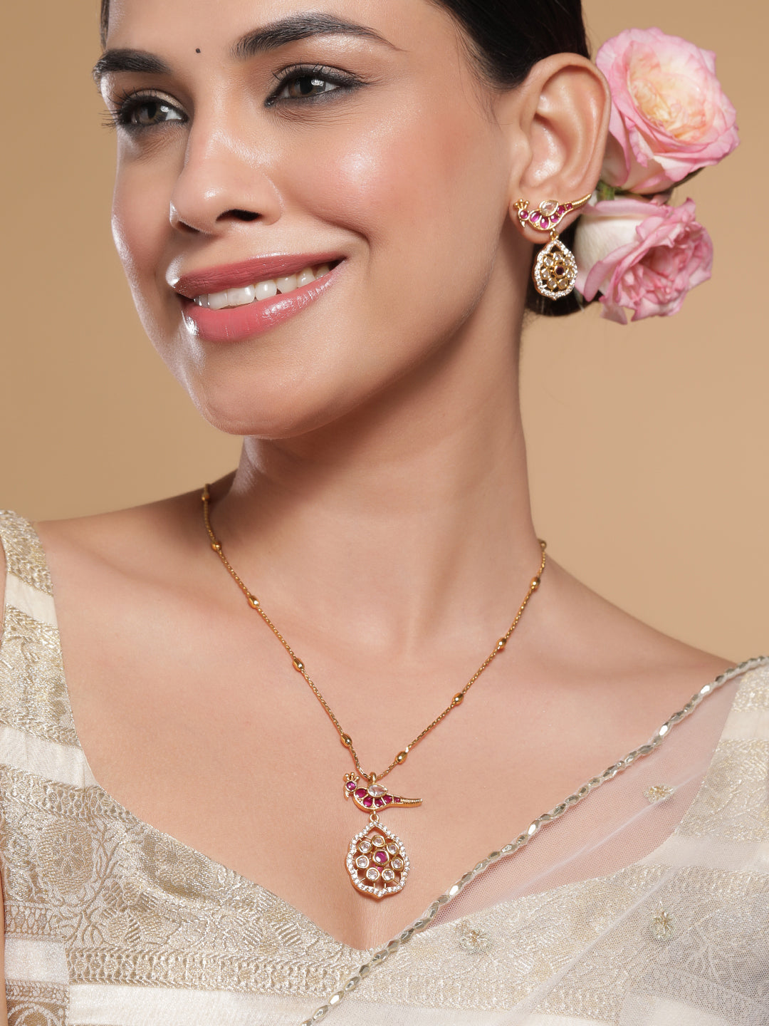 Wings in Pink Pendant Set