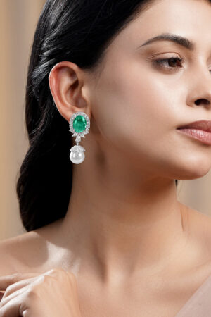 Emerald Glow Pearl Drop Earrings