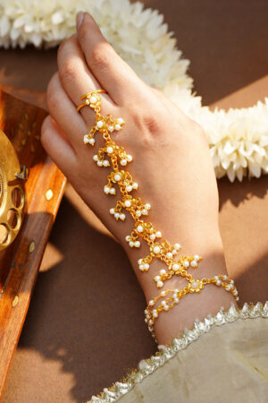 Golden Jasmine Haathphool Bracelet