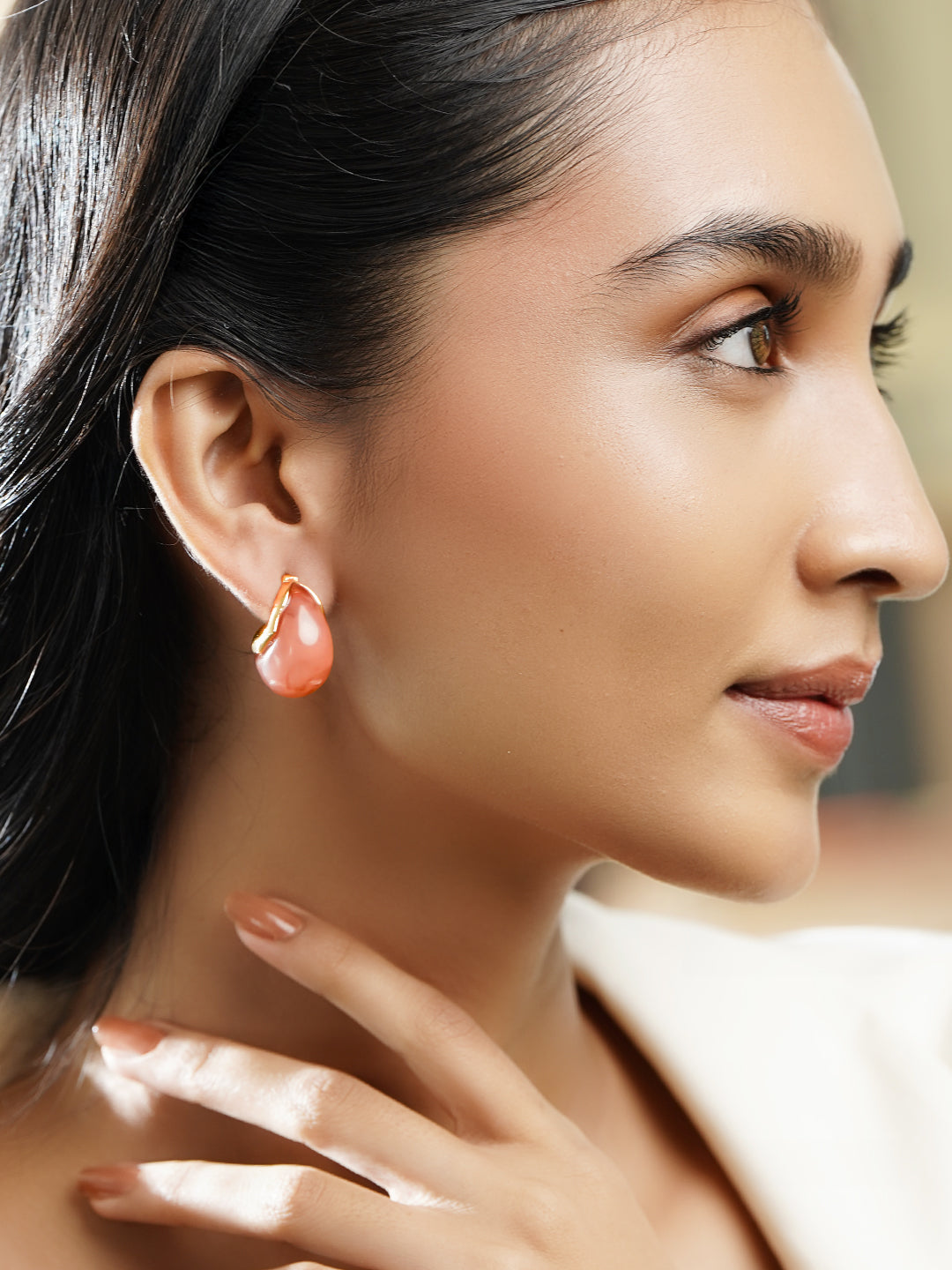 Black Pearll Voguish 18K Gold-Plated Peach Resin Swirl Design Stud Earrings