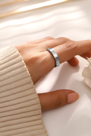 Rhodium Plated Sleek Band
