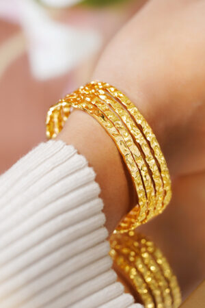 Black Pearll Voguish 18K Gold-Plated Stainless Steel Tarnish-Free Waterproof Hammered Cuff Bracelet