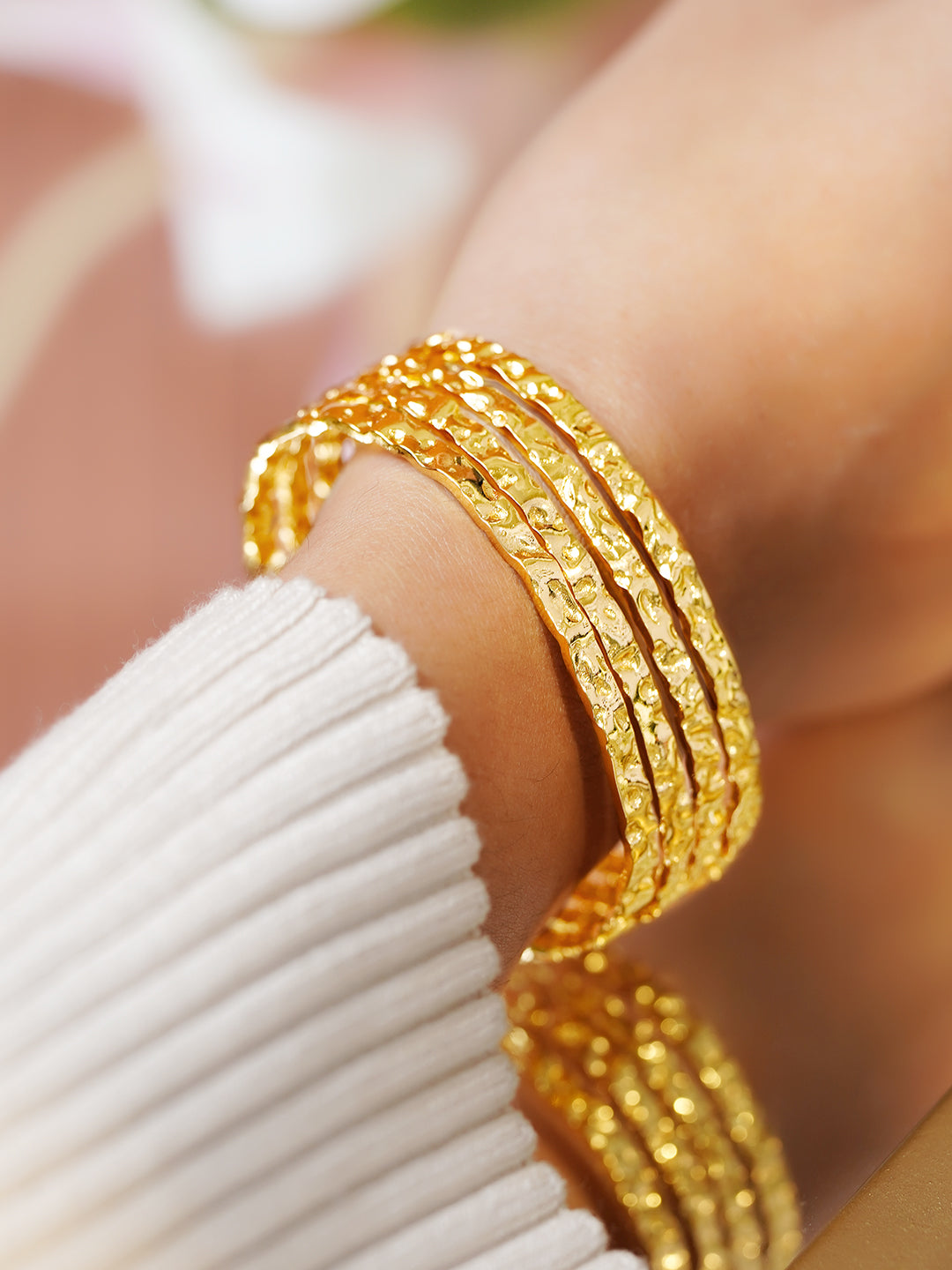 Black Pearll Voguish 18K Gold-Plated Stainless Steel Tarnish-Free Waterproof Hammered Cuff Bracelet