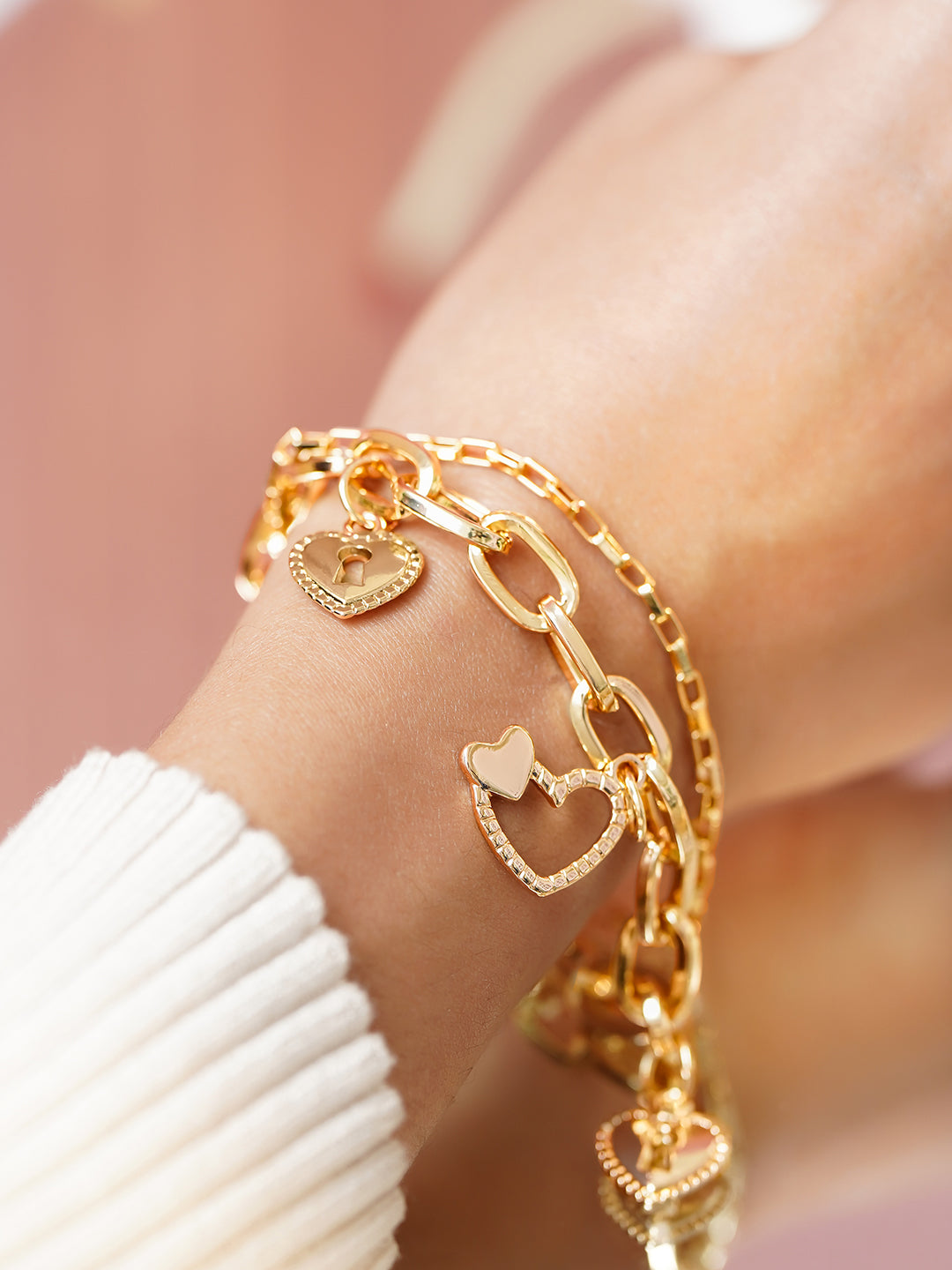 Black Pearll Voguish 18K Gold-Plated Stainless Steel Tarnish-Free Waterproof Heart Charm Bracelet