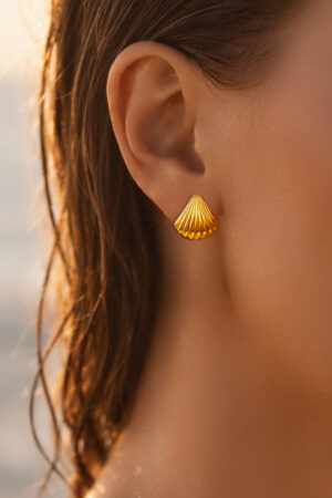 Demifine 18K Gold Plated Stainless steel Textured Shell Stud Earrings