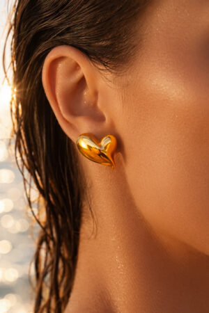 Demifine 18K Gold Plated Stainless steel Solid Heart Stud Earrings