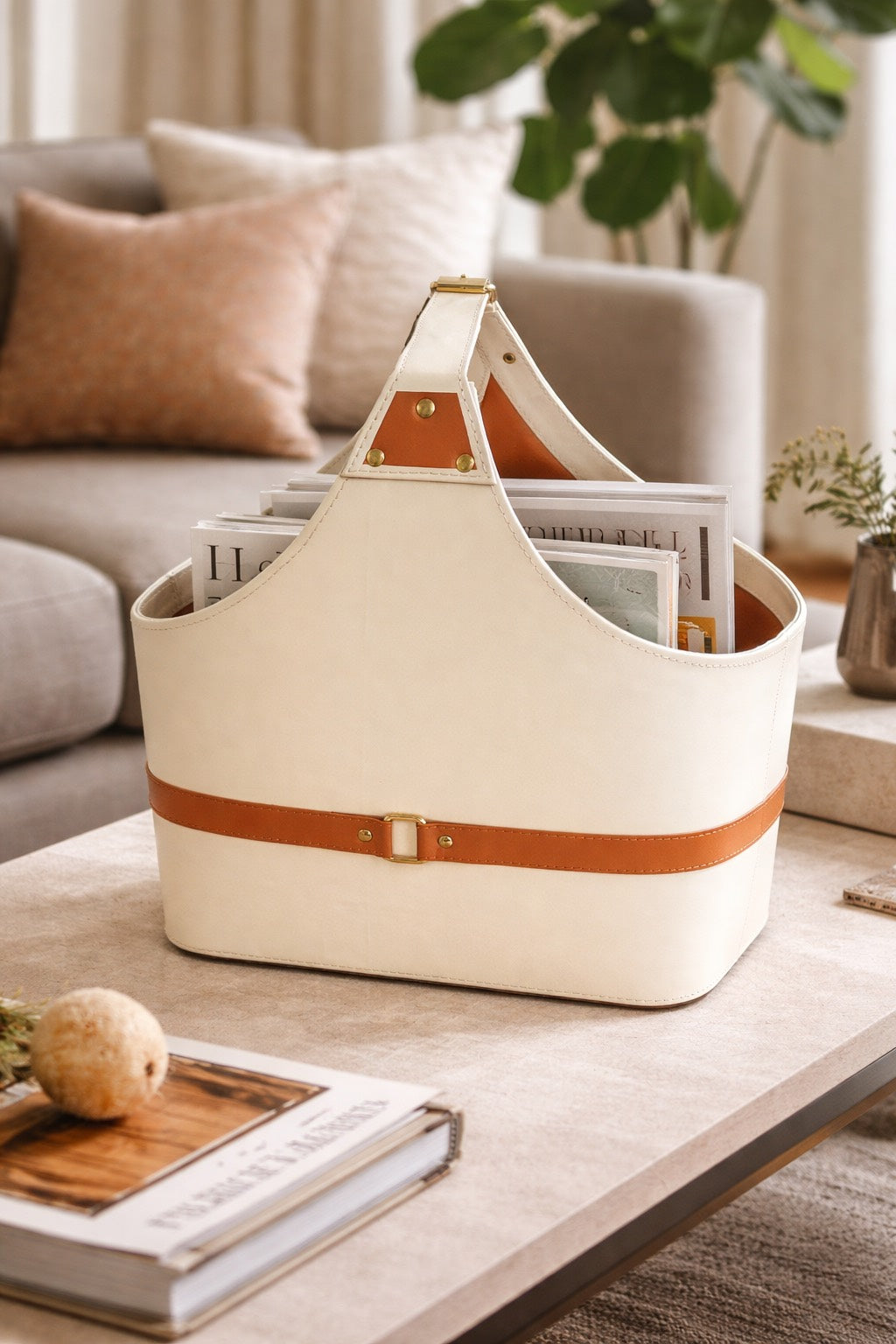 Maison Blanc Magazine Holder