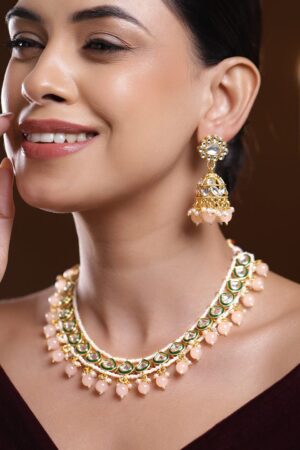 Refined Pastel Pink Kundan Necklace Set