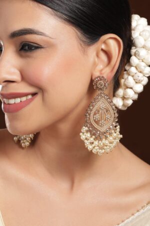 Cream Accents Pearl Chandbali