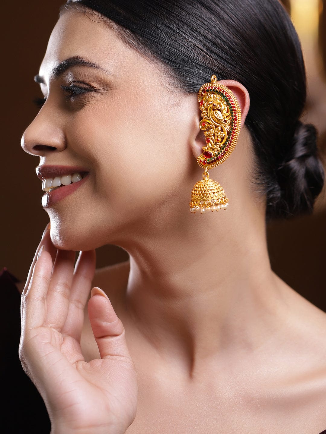 Royal Riwaaz Red & Green Earcuff with Jhumka