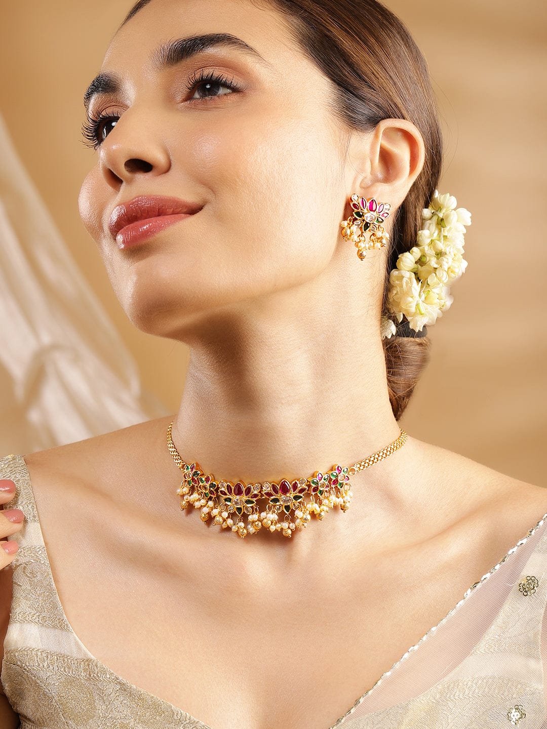 Designer Aura with Green Red Choker Set