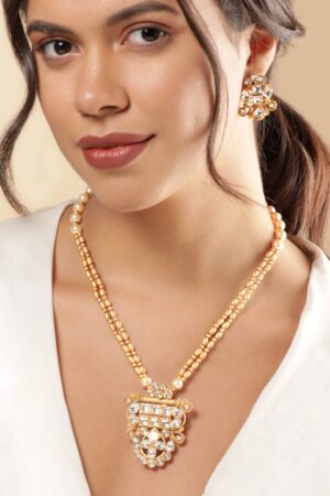 Golden Silhouette in Ivory Kundan Necklace Set