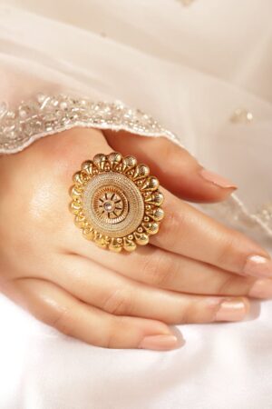 Black Pearll Opulent Elegance: 22K Gold-Plated Statement Rings for Timeless Style