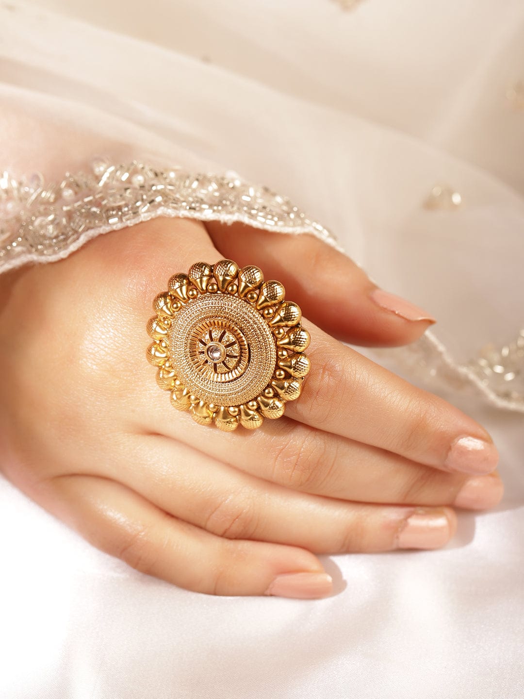 Black Pearll Opulent Elegance: 22K Gold-Plated Statement Rings for Timeless Style