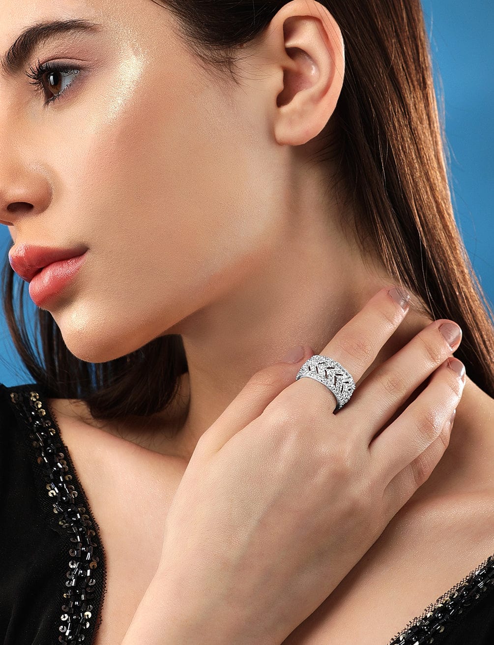 Black Pearll Rhodium-Plated Cubic Zirconia Stone-Studded Finger Ring