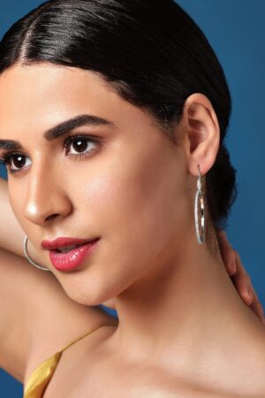 White Shimmering Drop Earrings
