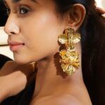 Gold Toned Leaf Motif Dangler Earrings