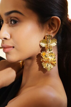 Gold Toned Leaf Motif Dangler Earrings