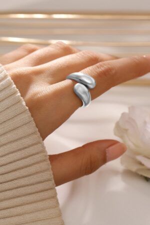 Black Pearll Voguish Rhodium-Plated Stainless Steel Tarnish-Free Waterproof Adjustable Ring